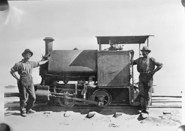 Image: Engine just south of Karekare