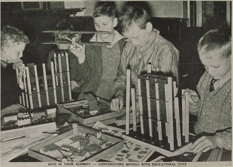 Boys in their element - constructing models with educational toys