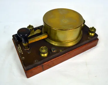 Image: Telegraph Key GPO