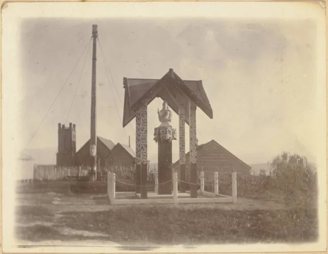 Statue of Queen Victoria at Ohinemutu