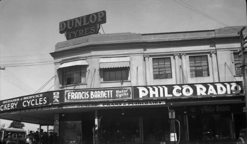 Victoria & Hood Streets