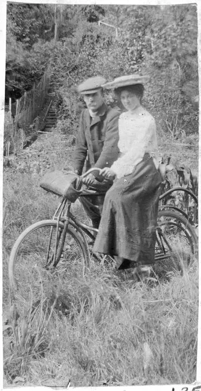 Sociable bicycle with Charlie Roberts and Edie