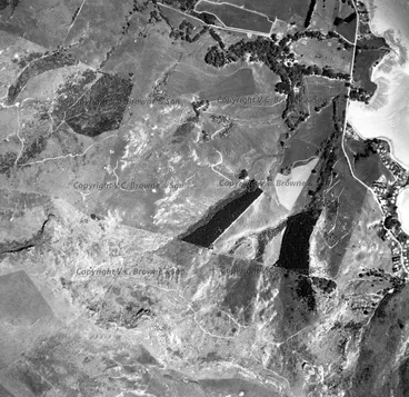 Image: Charteris Bay - Christchurch (vertical) (13893/13805)