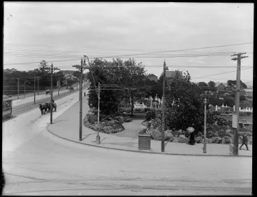 Image: Symonds Street and the Symonds Street Cemetery, 1919