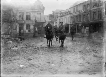 Image: Divisional commanders entering Le Quesnoy, France, after its capture