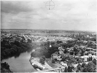Image: Aerial view of Hamilton: Hamilton East and Tisdall Street