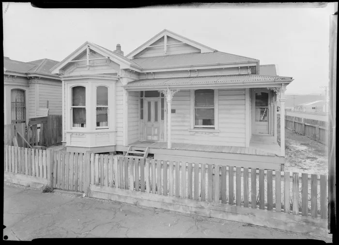 Villa, Sydney St., Petone