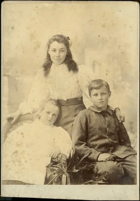 Ruth, George and Irene Hodgson - Photograph taken by Standish & Preece