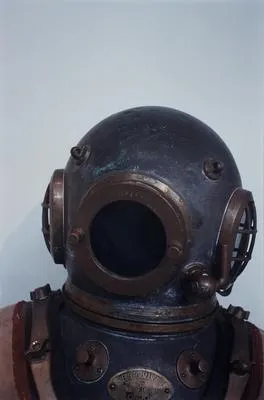 Romance: Auckland (Diver)