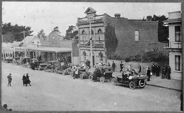 Image: Peace day procession in Waverley, Taranaki Region