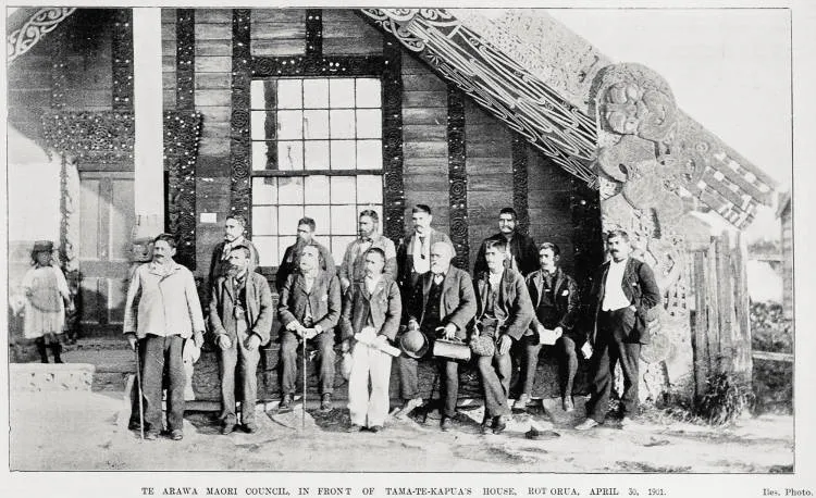 Te Arawa Maori council, in front of Tama-Te-Kapua's house, Rotorua, April 30, 1901