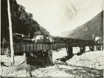 Image: Electric and steam locomotives, Bealey Bridge, Canterbury