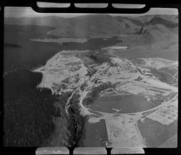 Image: Whakamaru hydro power station, Waikato River