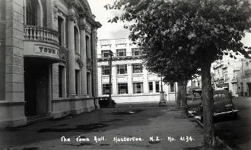 The Town Hall, Masterton, N.Z. : postcard