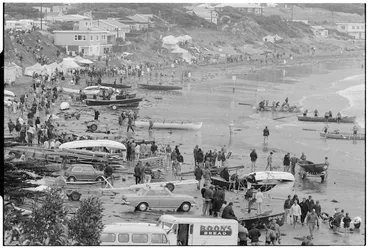 Image: Crowd at the Surf Life Saving National Championships, Titahi Bay, Porirua