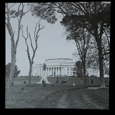 Image: Auckland Museum in Auckland Domain
