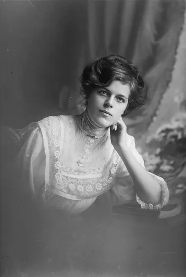 Image: Miss Staples, 1909