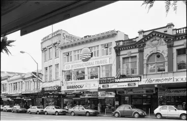 Image: Karangahape Road, Auckland Central, 1990