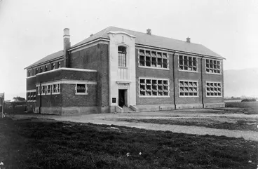 Image: Hutt High School building, Lower Hutt