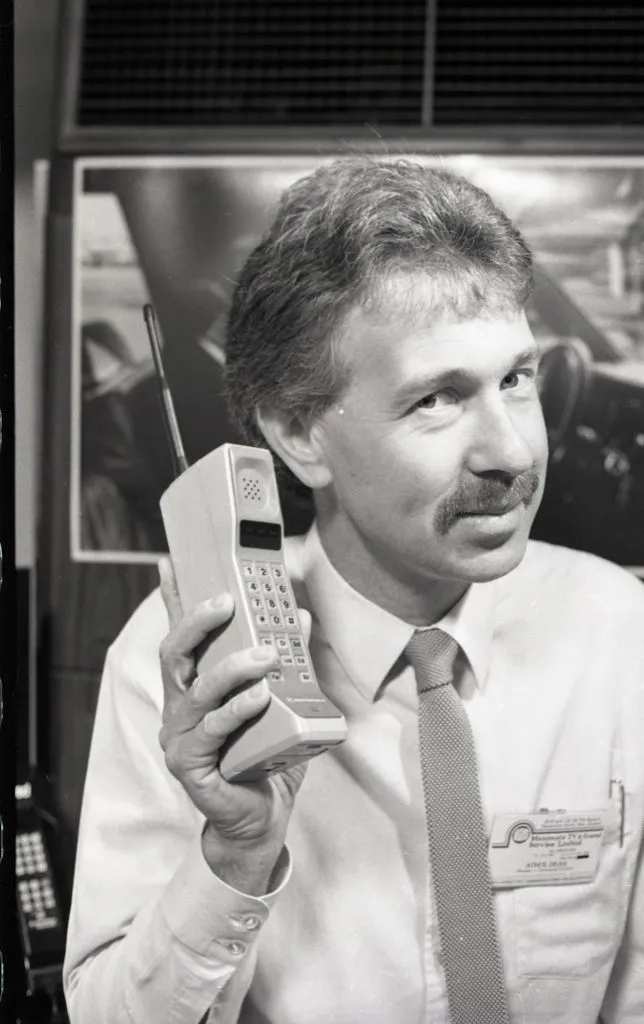 "Look No Cords" - Early Cellphone