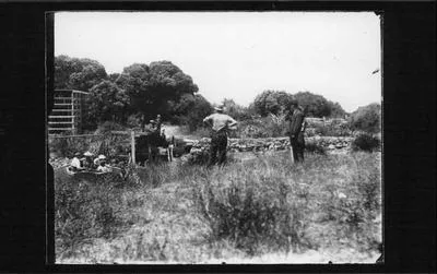 Cox's Creek area? Man (poss. C A Brown) with camera on right.