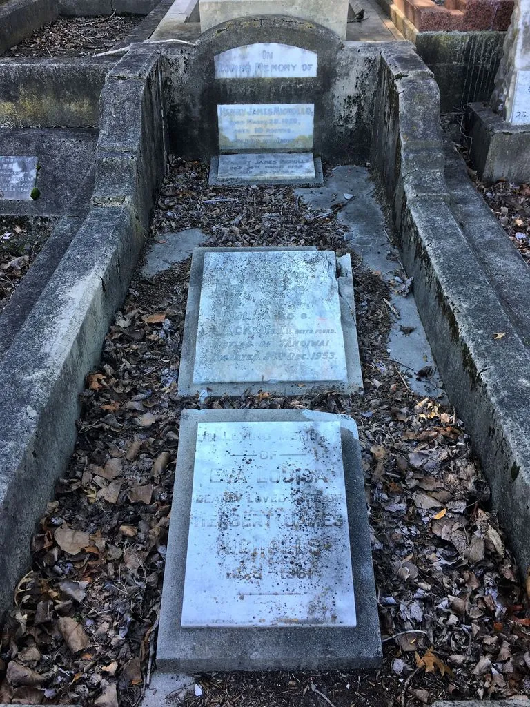 Nicholls Grave Terrace End Cemetery