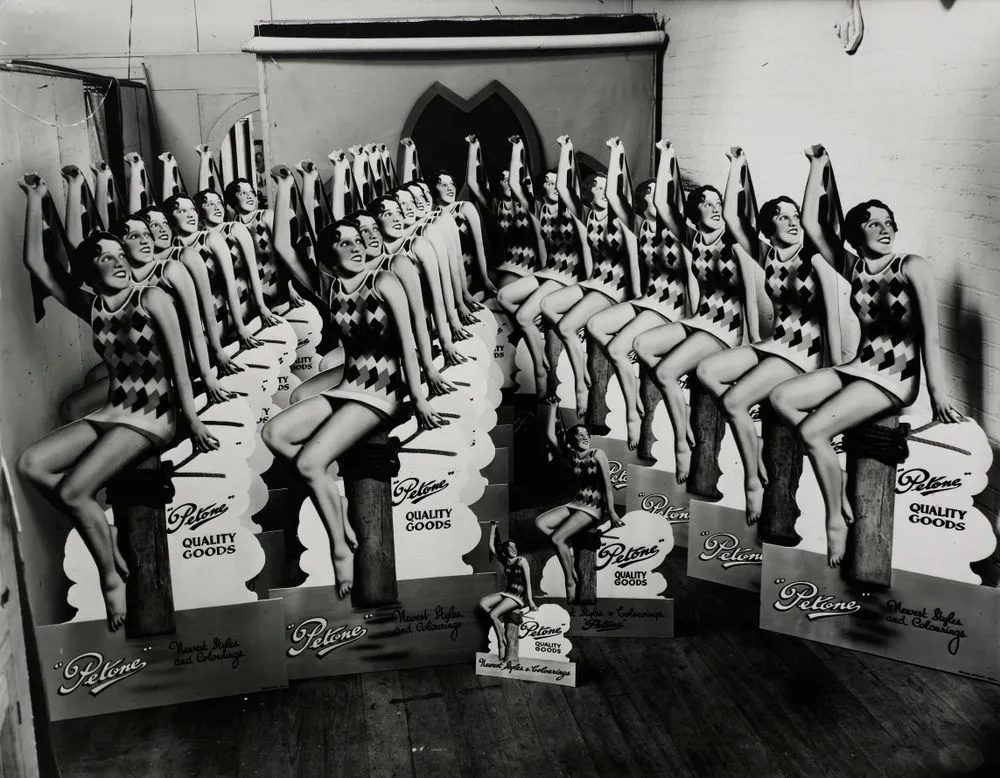 Untitled ('Petone' advertisement)