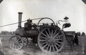 Traction-engine driving machinery : digital image