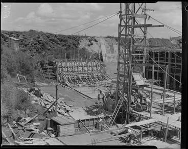 Image: Mt Albert Reservoir, Auckland, under construction by Williamson Construction Company