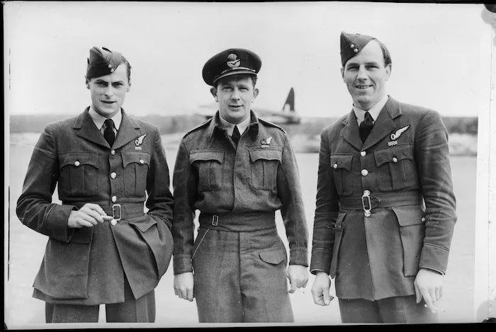 Officers of the New Zealand bomber squadron, England