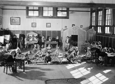 Image: Infant class at Island Bay School, Wellington