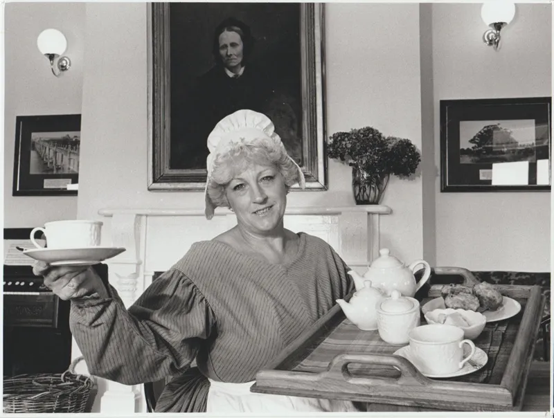 Jenny Cole in costume at the Homestead Cafe, HHV.