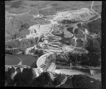 Image: Maraetai hydro-electric power station, Mangakino, Taupo District