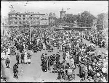 Image: “It’s over!” Armistice Day in Cathedral Square