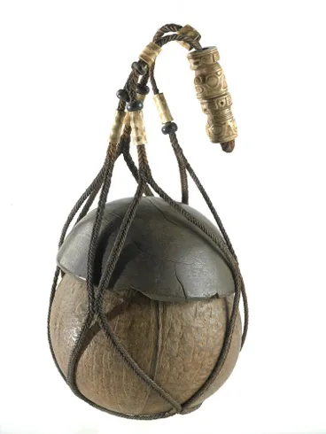 Image: Coconut shell container