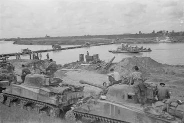 Image: Kaye, George F, 1914- (Photographer) : World War 2 tanks waiting to be ferried across the Adige River, Italy