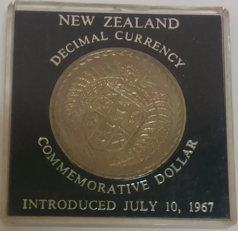 Coin: New Zealand Decimal Currency Commemorative Dollar