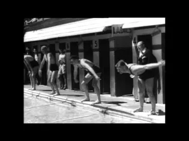 Image: Weekly Review No. 238 (1946)