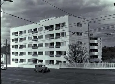State flats, Symonds Street