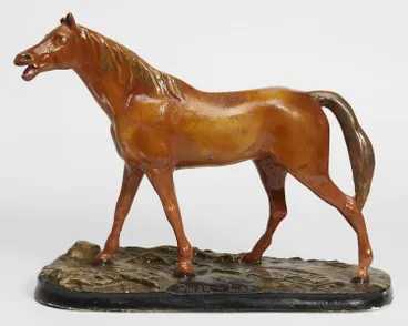 Image: Statuette - Phar Lap, Plaster, Melbourne, 1930s