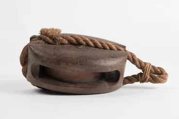 Image: block, pulley