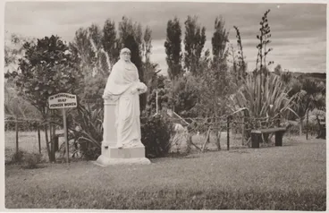 Image: A statue dedicated to pioneer women in the Garden Of Memories.