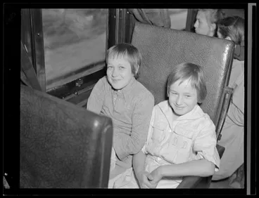 Image: Two unidentified Polish girls on train travelling to children's refugee camp at Pahiatua