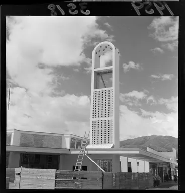 Image: Clock on Naenae Post Office, Wellington