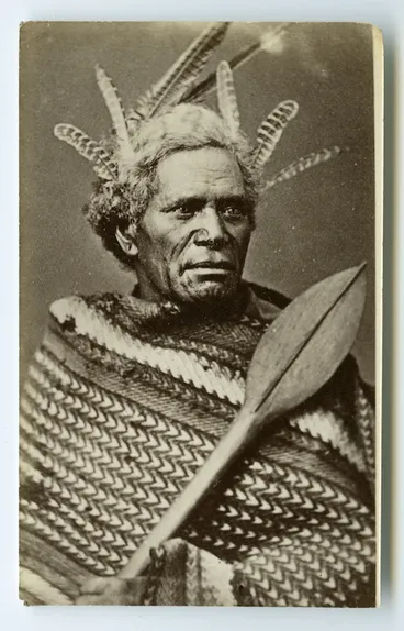Image: Unidentified Maori man - Photograph taken by American Photo Company