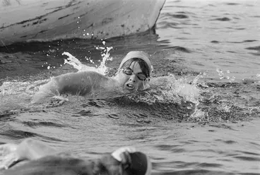 Image: Lynne Cox swimming Cook Strait