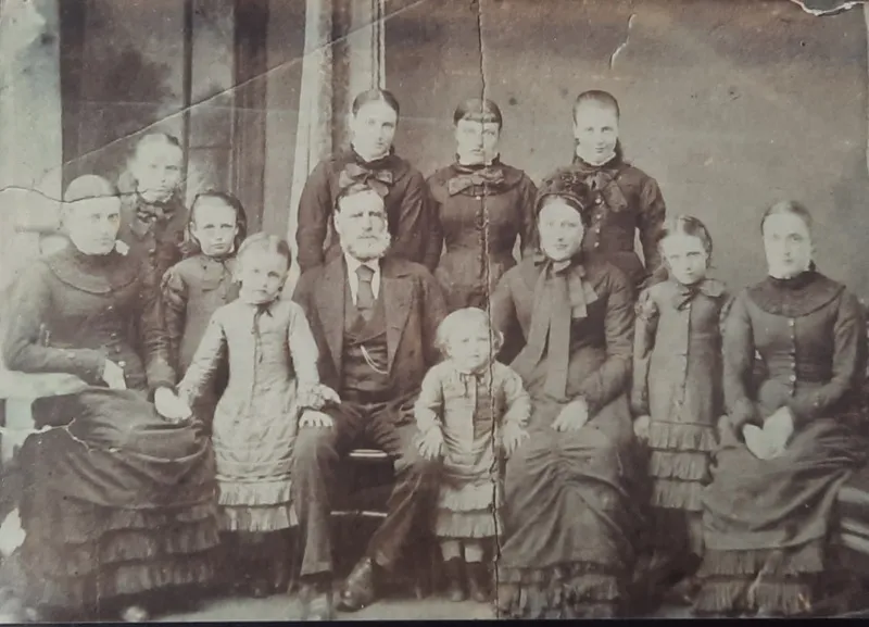 Robins Family - 1875 Voyage