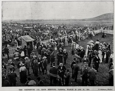 Image: The Ohinemuri J.C. race meeting, Paeroa, March 18 and 19, 1901