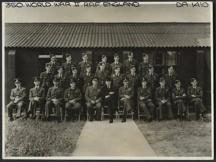 New Zealand Prime Minister Fraser visiting Royal Air Force Bomber Command Operational Training Unit, England