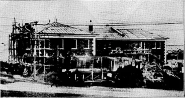 Image: I • EveaUig Post"- Photo. NEW FIRE BRIGADE STATION 'AT NORTHLAND.—Z/mZer a new scheme of organisation the Wellington Fire Board has built this large Fire Station'at Northland, where a big plant and staff will be kept for fire-fighting purposes among the hilly suburbs of Welling^ ton* "The.building provides suitable accommodation for married firemen as well as for single-men attached to the staffs -The building is now nearing completion. ' (Evening Post, 14 June 1930)